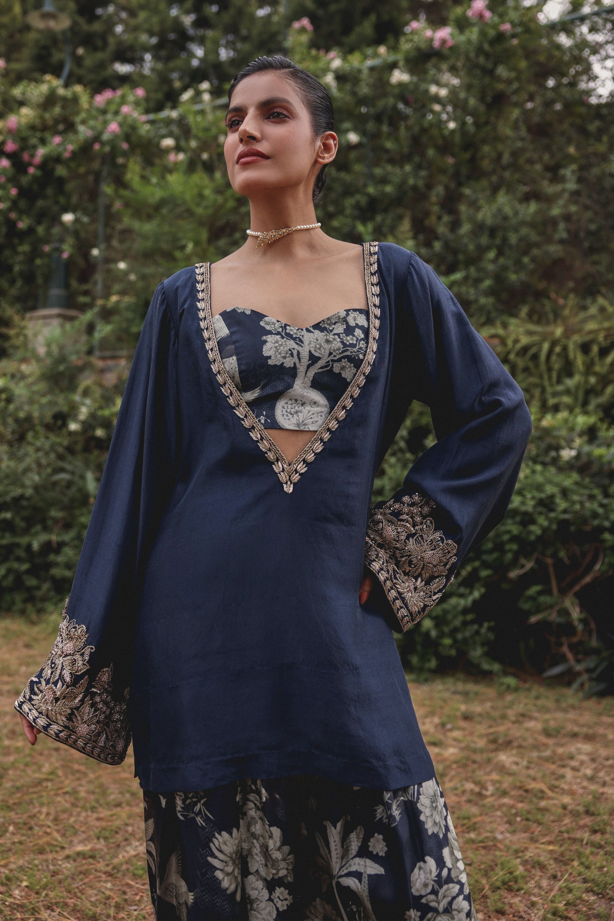 Navy blue floral Farsi